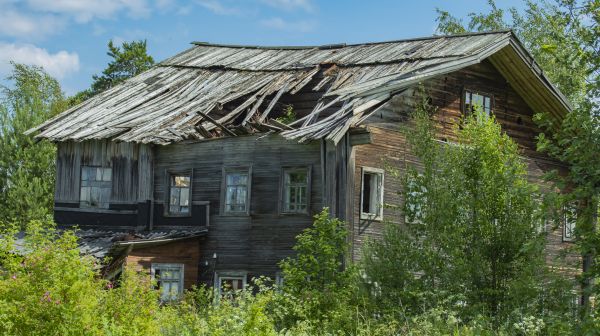 Cottage Demolition in Saratoga Springs